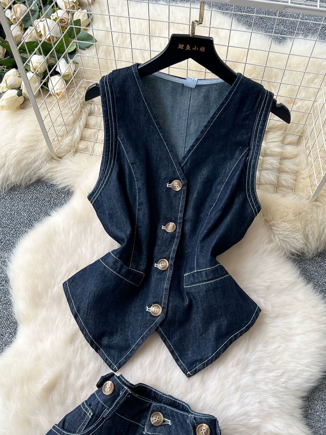 Party goes on set DTP235 images